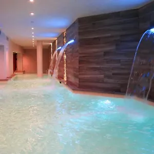 Columbia Wellness & Отель